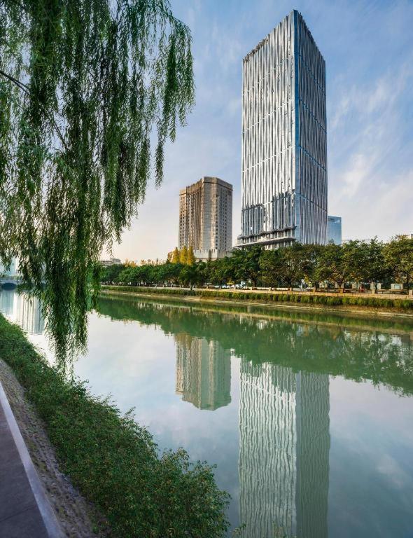 Wanda Reign Chengdu Hotel Bagian luar foto
