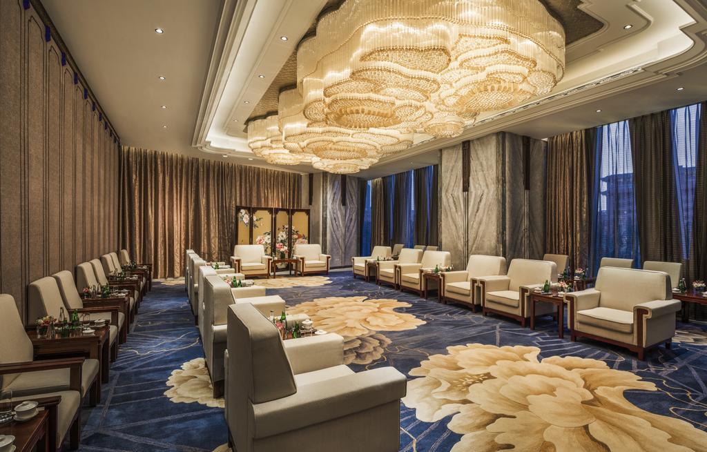 Wanda Reign Chengdu Hotel Bagian luar foto