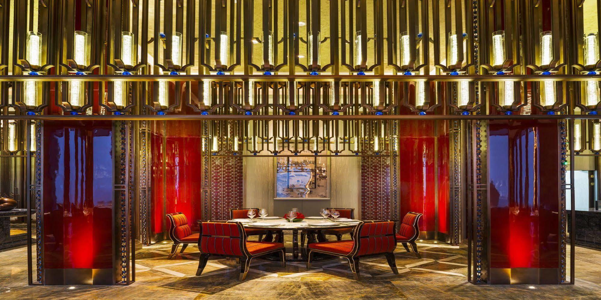 Wanda Reign Chengdu Hotel Bagian luar foto